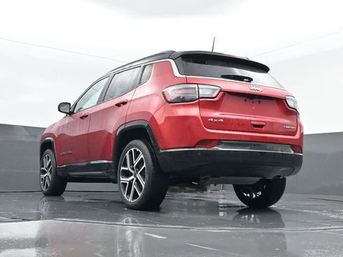 Used 2025 Jeep Compass Limited w/ Elite Group image 26