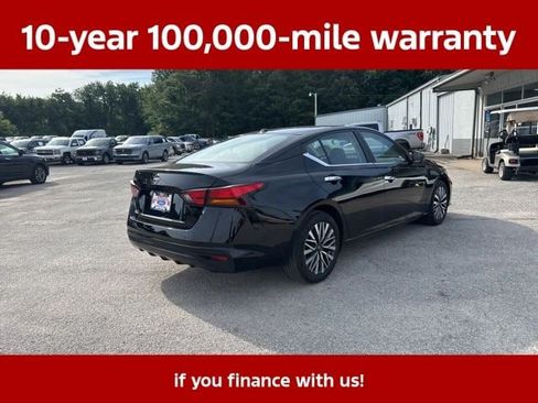 Used 2025 Nissan Altima 2.5 SV FWD image 20