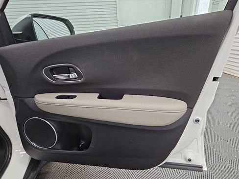 Used 2019 Honda HR-V EX image 39