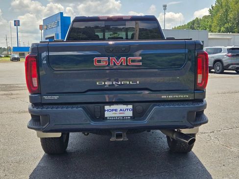 Used 2021 GMC Sierra 3500 Denali w/ Denali Ultimate Package AWD/4WD image 4