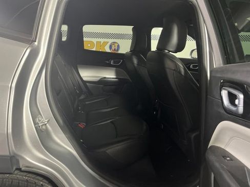 Used 2023 Jeep Compass Limited AWD/4WD image 14