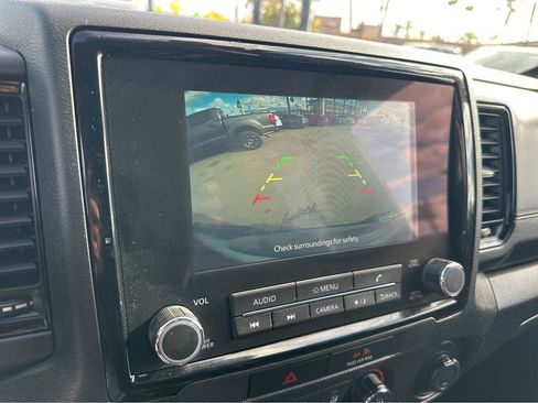 Used 2023 Nissan Frontier SV w/ Midnight Edition Package image 6