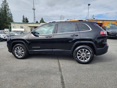 Used 2020 Jeep Cherokee Latitude Plus w/ Cold Weather Group AWD/4WD image 9