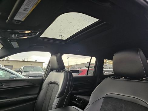 New 2025 Jeep Grand Cherokee L Altitude image 21