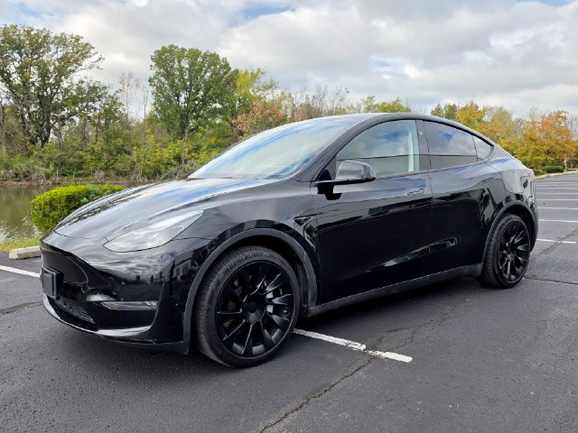 Used 2023 Tesla Model Y Long Range AWD/4WD image 16