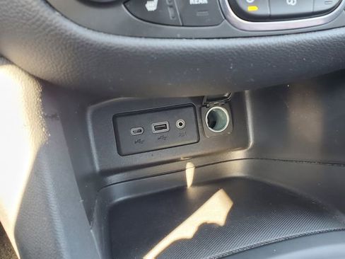 Certified 2024 Chevrolet Equinox LT w/ LPO, Floor Liner Package image 33