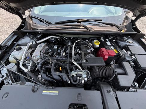 Used 2025 Nissan Sentra SV FWD image 30
