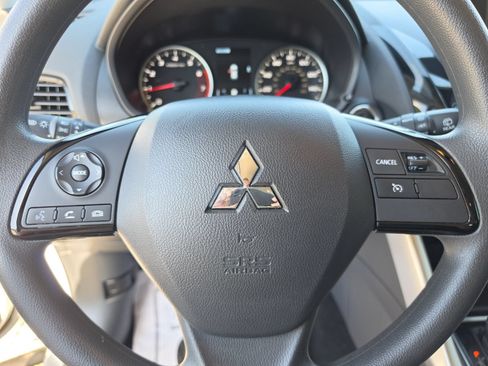 Used 2024 Mitsubishi Eclipse Cross AWD image 34