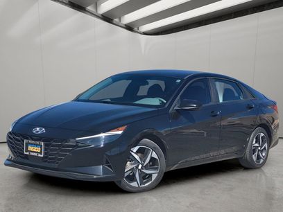 Used 2023 Hyundai Elantra SEL w/ Convenience Package