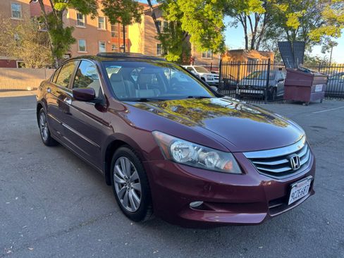 Used 2011 Honda Accord EX-L image 3