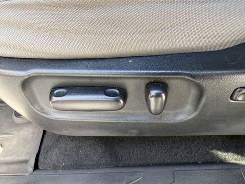 Used 2021 Toyota Tacoma SR5 RWD image 16