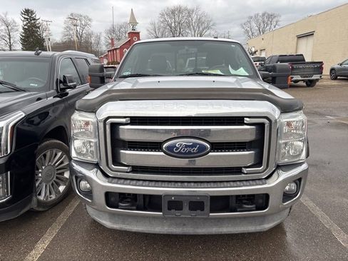 Used 2011 Ford F250 Lariat w/ Lariat Interior Pkg image 6