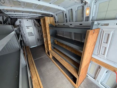 Used 2021 Mercedes-Benz Sprinter 2500 image 7