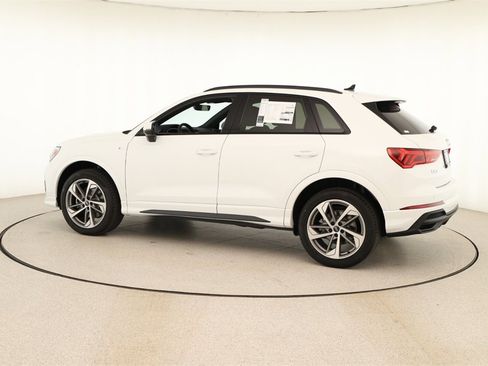 New 2025 Audi Q3 2.0T Premium image 3