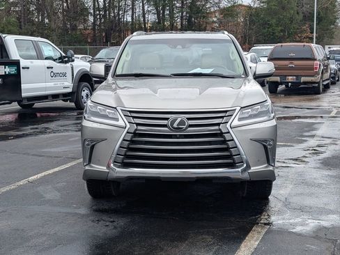 Used 2018 Lexus LX 570 4WD image 5