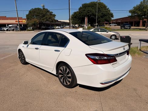Used 2017 Honda Accord EX-L image 3