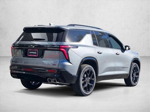 New 2026 Chevrolet Traverse RS FWD image 2