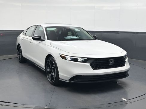New 2026 Honda Accord SE image 2
