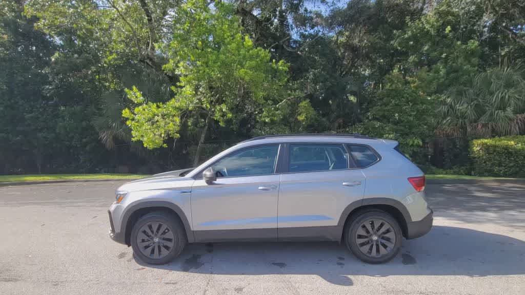 Used 2023 Volkswagen Taos S FWD image 5