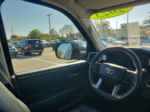Used 2023 Toyota Tundra Limited image 7