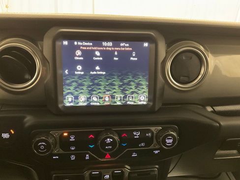 Used 2023 Jeep Wrangler Sahara image 20