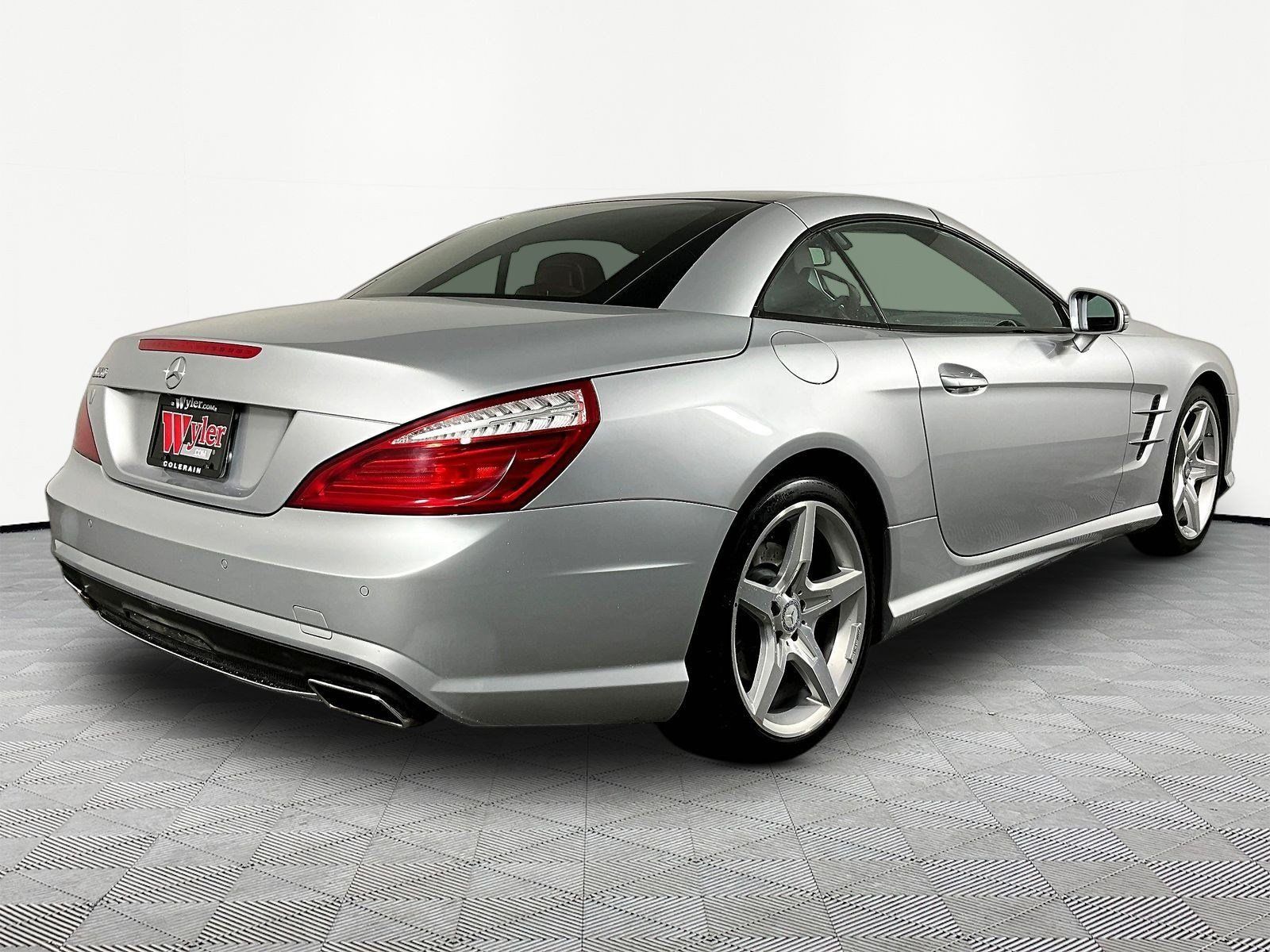 Used 2014 Mercedes-Benz SL 550 image 6