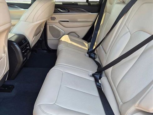 Used 2023 Jeep Grand Cherokee 4WD 4xe w/ Luxury Tech Group II image 18