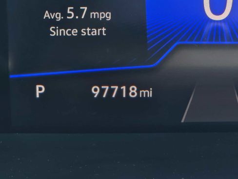 Used 2023 Volkswagen Jetta SE w/ Panoramic Sunroof Package image 26