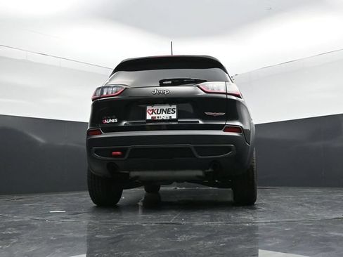 Used 2022 Jeep Cherokee Trailhawk AWD/4WD image 47