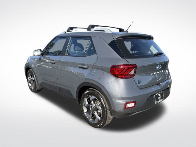 Used 2025 Hyundai Venue SEL FWD image 38