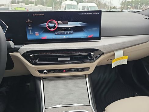 New 2026 BMW 330i Sedan w/ Premium Package RWD image 21