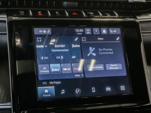Used 2024 Jeep Grand Cherokee Altitude AWD/4WD image 19