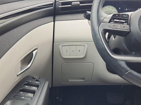Used 2023 Hyundai Tucson SEL w/ Convenience Package image 13