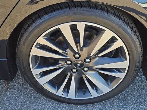 Used 2020 Lincoln MKZ Reserve w/ Elements Package image 34