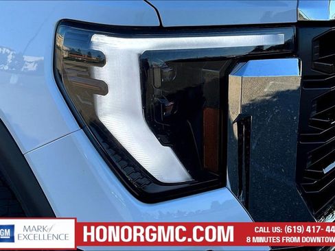 Used 2024 GMC Sierra 2500 Pro w/ Convenience Package AWD/4WD image 32
