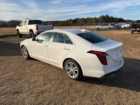 Used 2025 Cadillac CT4 Luxury image 3