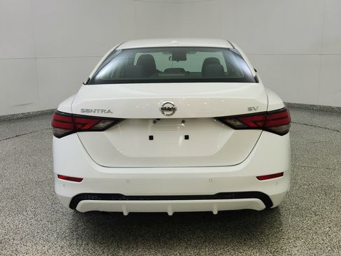 Used 2022 Nissan Sentra SV FWD image 6