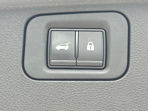 Used 2025 INFINITI QX80 Sensory AWD/4WD image 16