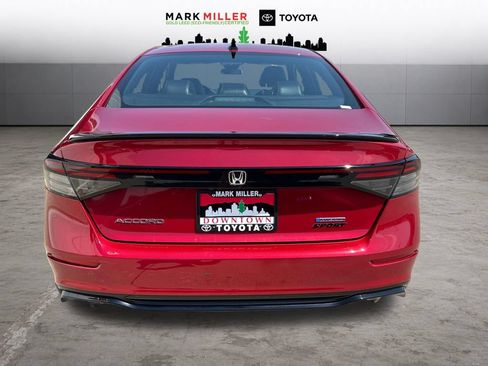 Used 2025 Honda Accord Sport image 4