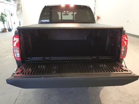 Used 2020 Nissan Frontier SV w/ SV Utility Package AWD/4WD image 23