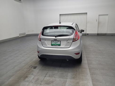 Used 2019 Ford Fiesta SE image 7
