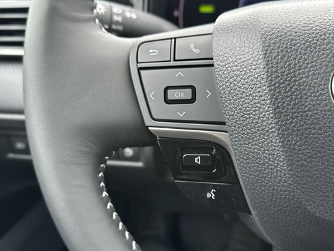 New 2026 Toyota Camry SE w/ Multimedia Upgrade Package image 17