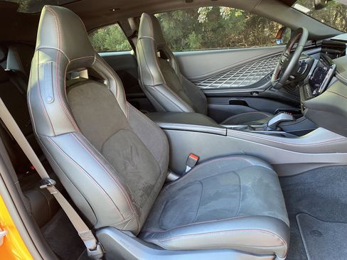 Used 2025 Dodge Charger Scat Pack w/ Track Pack image 33