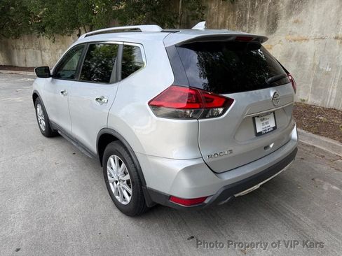 Used 2018 Nissan Rogue SV FWD image 7