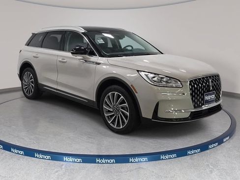 Certified 2023 Lincoln Corsair Reserve w/ Equipment Group 201A AWD/4WD image 3