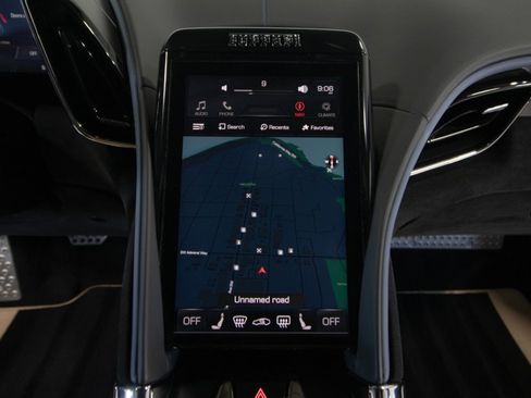 Used 2022 Ferrari Roma image 27