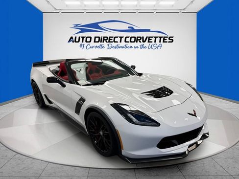 Used 2015 Chevrolet Corvette Z06 w/ 3LZ Preferred Equipment Group RWD image 5