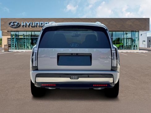 New 2026 Hyundai Ioniq 9 Calligraphy AWD/4WD image 6