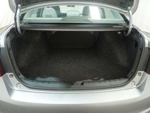 Used 2017 Honda Accord LX image 5