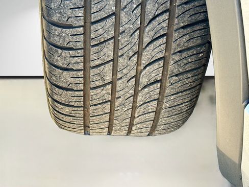 Used 2020 Volkswagen Tiguan SE R-Line image 43